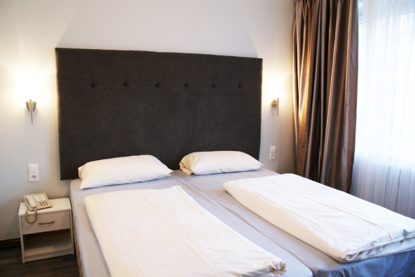 Bahn-Hotel (Düsseldorf)